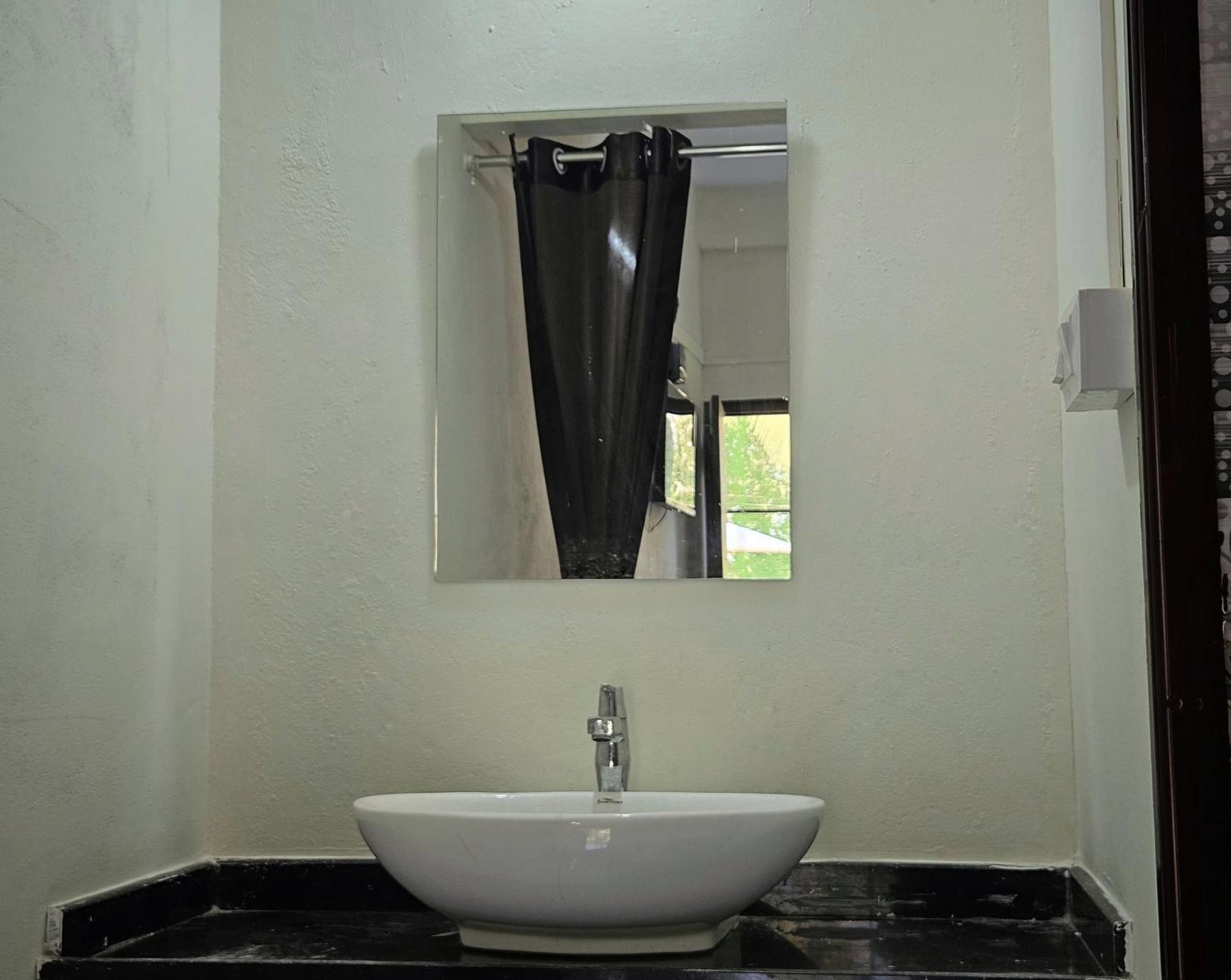 Souparnika Residency Murdeshwar Mavalli Exterior photo